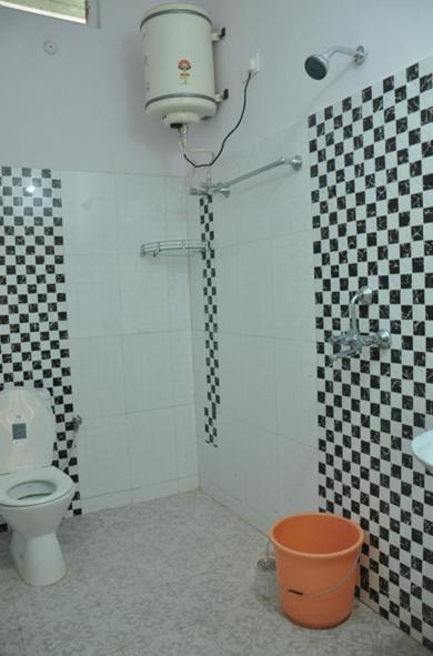 Hotel Kiran Palace Варанаси Номер фото